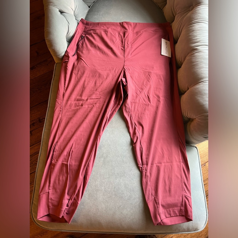 NWT Athleta Trekkie North Jogger